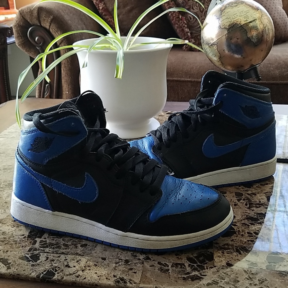 Jordan 1 Retro Black Royal Blue